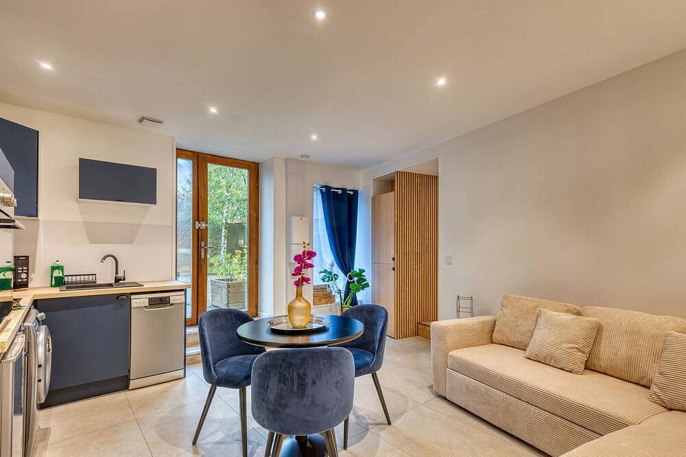 Entire apartment, La Parenthèse - T2 calme et climatisé in Tassin-la-Demi-Lune, Rhône