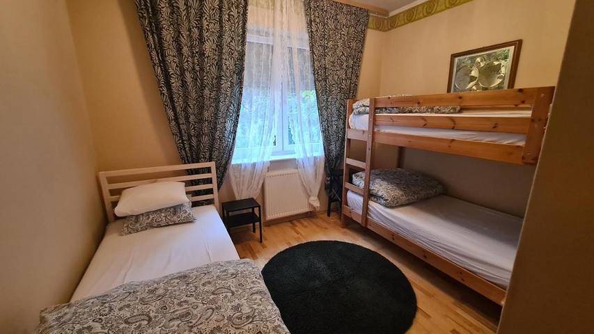 Apartament wakacyjny dla 6 osób, z ogród w Ząbki