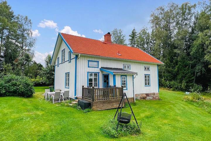 Ferienhaus für 7 Personen, mit Terrasse und Garten sowie Sauna, mit Haustier - 1