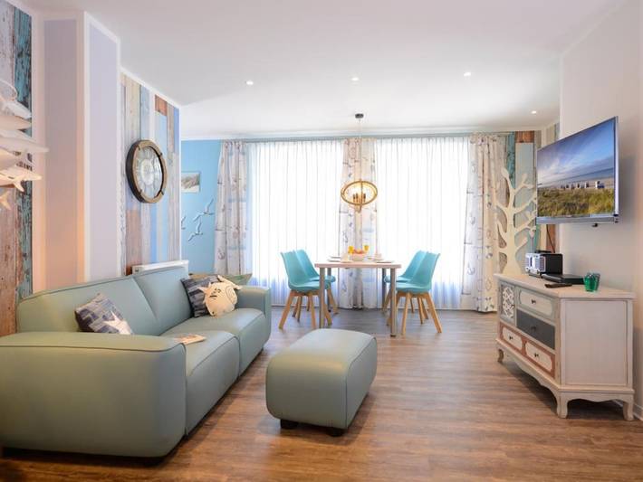 Ferienwohnung für 6 Personen, mit Balkon und Terrasse sowie Garten in Boltenhagen
