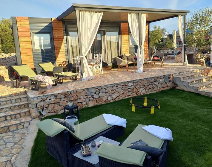Casa vacanza per 4 persone, con terrazza e piscina, con animali domestici - 1