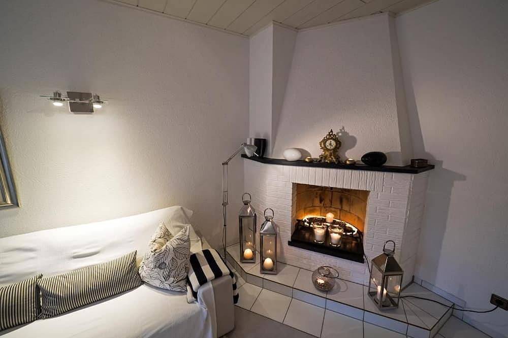 Ganze Wohnung, Ferienwohnung Rheinhoehe-Andernach - Appartement/Fewo, Dusche, Wc, Komfort in Andernach, Osteifel