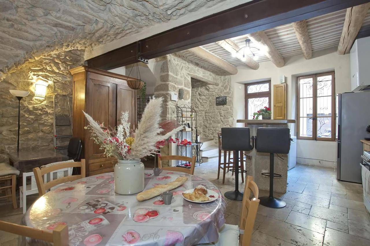 La Mauricette - free Parking & Cancellation - Wifi in Pélissanne, Région d'Aix-en-Provence