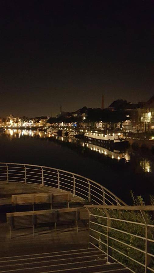 Bateau pour 2 personnes, avec terrasse et vue à Gand - 3