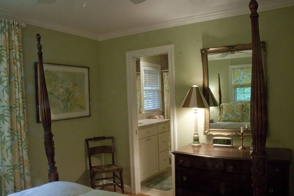 Relaxing Berg Get Away in Saluda, Polk County NC