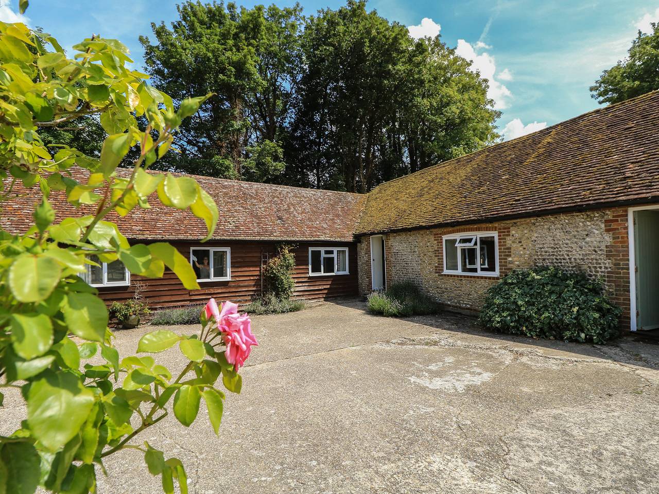 Byre Cottage 4 in Storrington and Sullington, South Downs