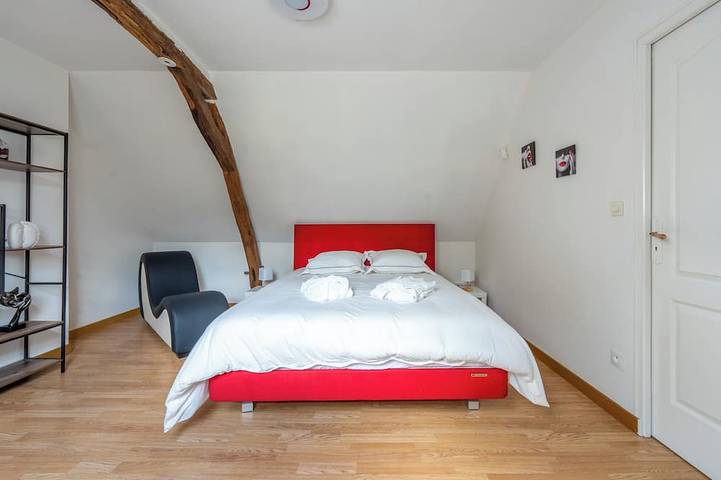 Location de vacances pour 4 personnes, avec jardin ainsi que terrasse et jacuzzi à La Chapelle-sur-Loire - 3