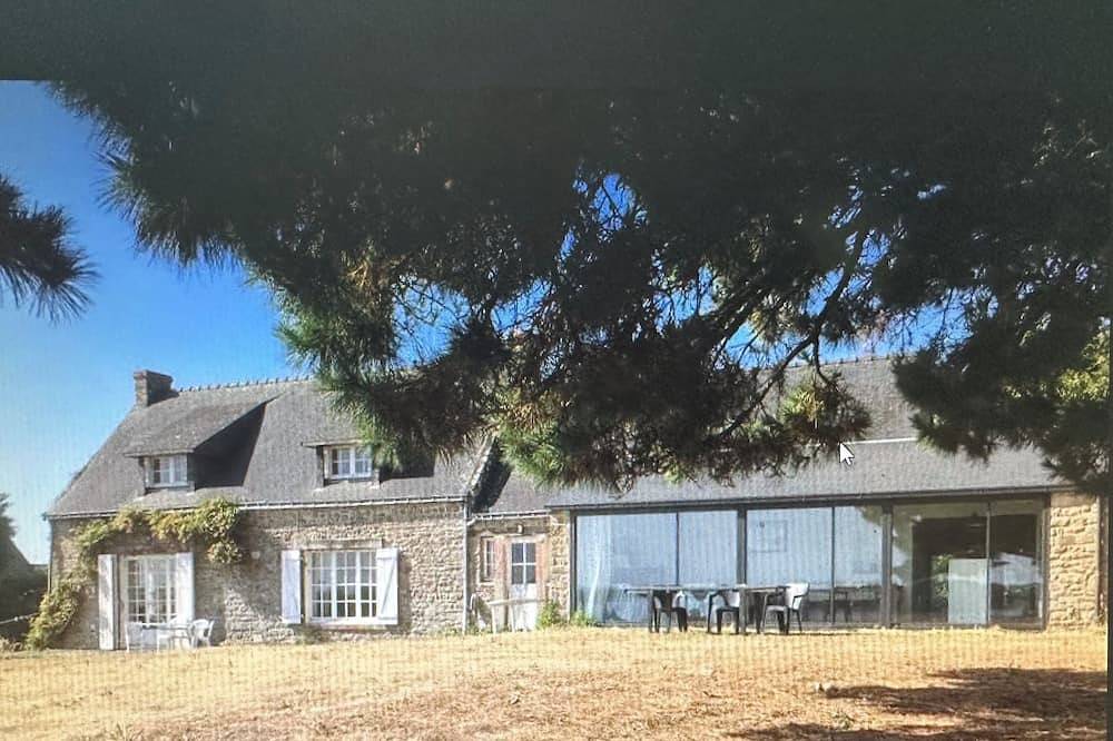 Grande propriété familiale au bord de la mer, 9 chambres, 19 pers, vue sur mer in Île-aux-Moines, Côte des Mégalithes