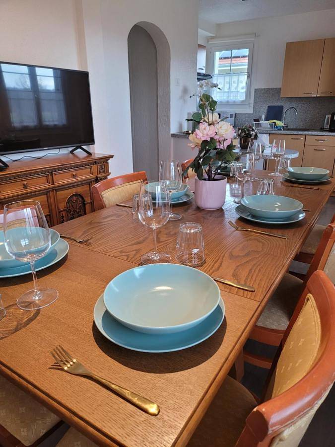 Gîte pour 6 personnes, avec Balcon ainsi que Terrasse et Jardin à Spiez - 2