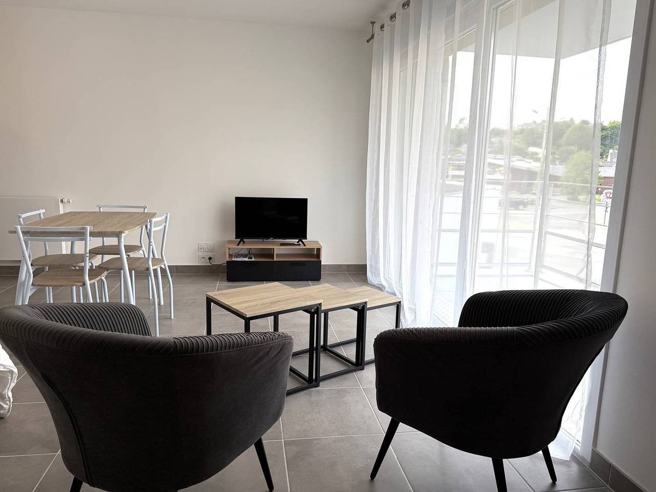Appartement entier, Appartement neuf avec terrasse, Wifi à Perros-Guirec in Perros-Guirec, Côte de Granit Rose