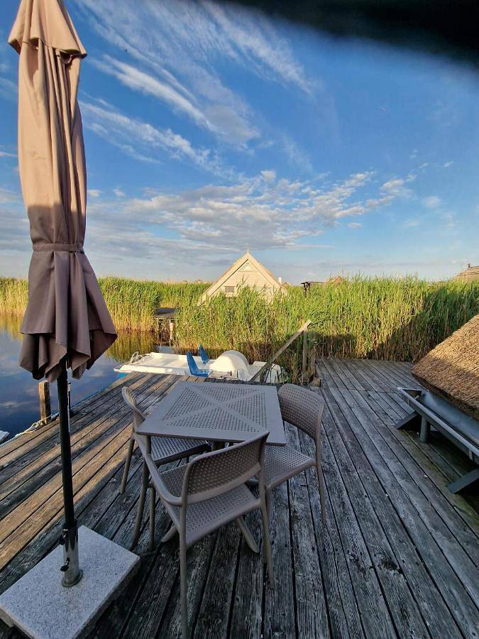 Seehütte Pfahlbau-Neusiedlersee - Waterfront 1 in Rust (Burgenland), Leithaberg