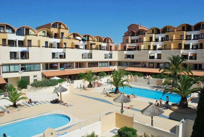 Gîte pour 4 personnes, avec piscine dans Office De Tourisme De Gruissan
