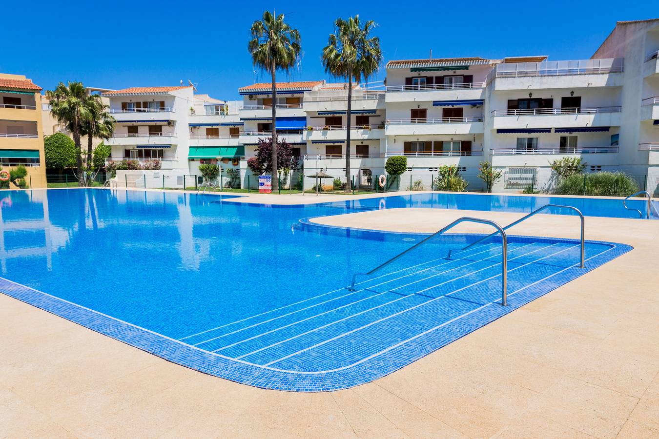 Ganze Wohnung, Don Pepe Green Apartment Javea, mit Terrasse, Klimaanlage und großem Gemeinschaftspool in Jávea, Costa Blanca
