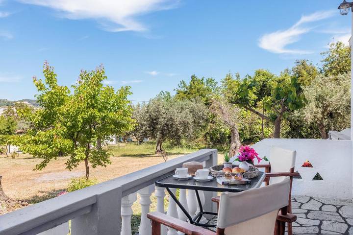 Ferienwohnung für 2 Personen, mit Balkon und Garten - 1