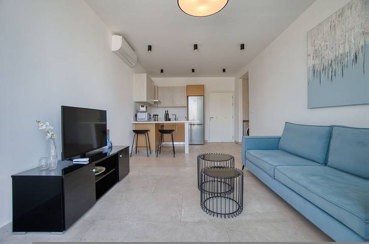 Apartment for 2 people, with balcony in Paphos