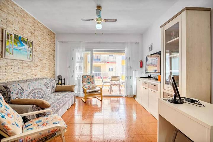 Apartamento de vacaciones para 6 personas, con terraza y vistas - 1