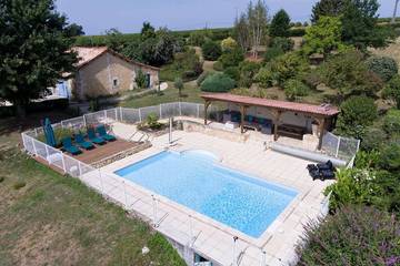 Gîte pour 4 Personnes dans Bergerac, Périgord Pourpre, Photo 1