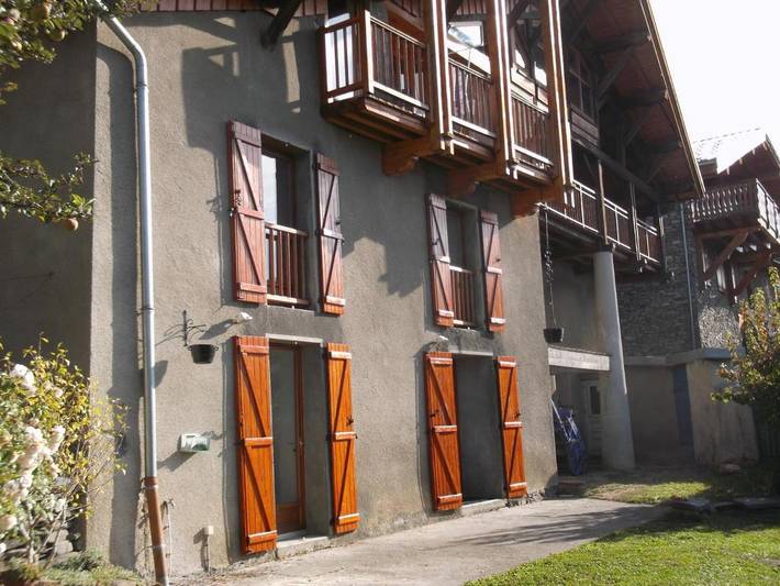 Gîte pour 6 personnes, avec vue et jardin, animaux acceptés à Valezan