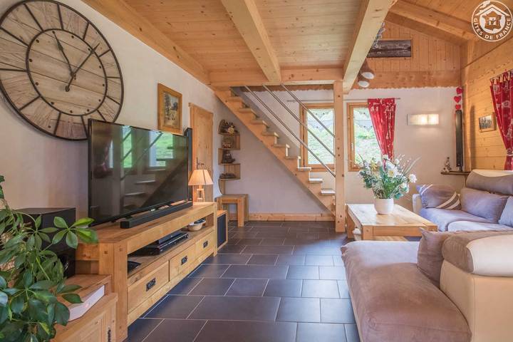 Gîte pour 9 personnes, avec terrasse ainsi que sauna et jacuzzi à La Giettaz - 3