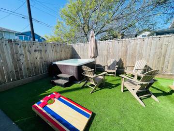 Vacation Rental for 4 Guests in Galveston Island, Galveston, Picture 2