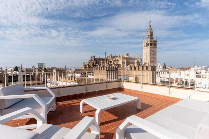 Ferienwohnung für 9 Personen, mit Ausblick und Terrasse - 1