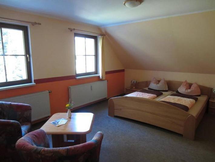 Ferienwohnung für 8 Personen, mit Terrasse und Garten in Oybin - 3