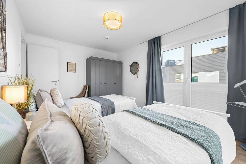 Lichtdurchflutete Villa mit großer Terrasse, direkte Wasserlage,Wellnessbereich in Olpenitz, Kappeln
