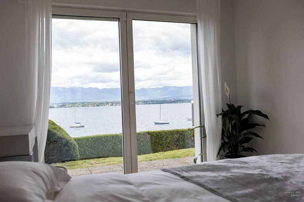 4-bedroom Villa in Cologny Geneva with Lake View in Cologny, Genfer See