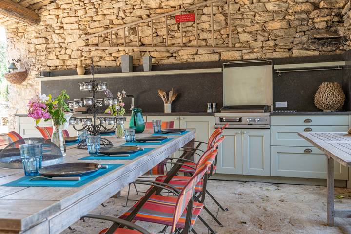 Maison de campagne pour 11 personnes, avec piscine et jardin, adapté aux familles à Ménerbes - 3