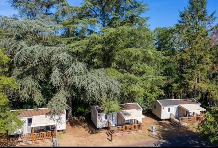 Camping pour 6 personnes, avec Terrasse et Jardin