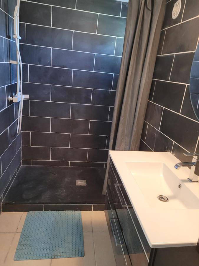 Location de vacances pour 5 personnes, avec vue et terrasse à Dourgne - 4