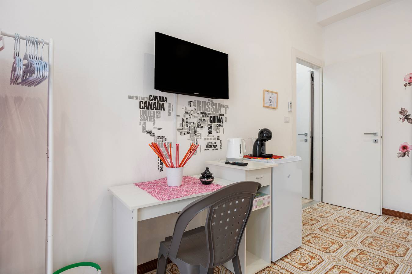 Guest House 'Sole e Amore' con Balcone, Wi-Fi e Aria Condizionata in Casteldaccia, Provincia di Palermo