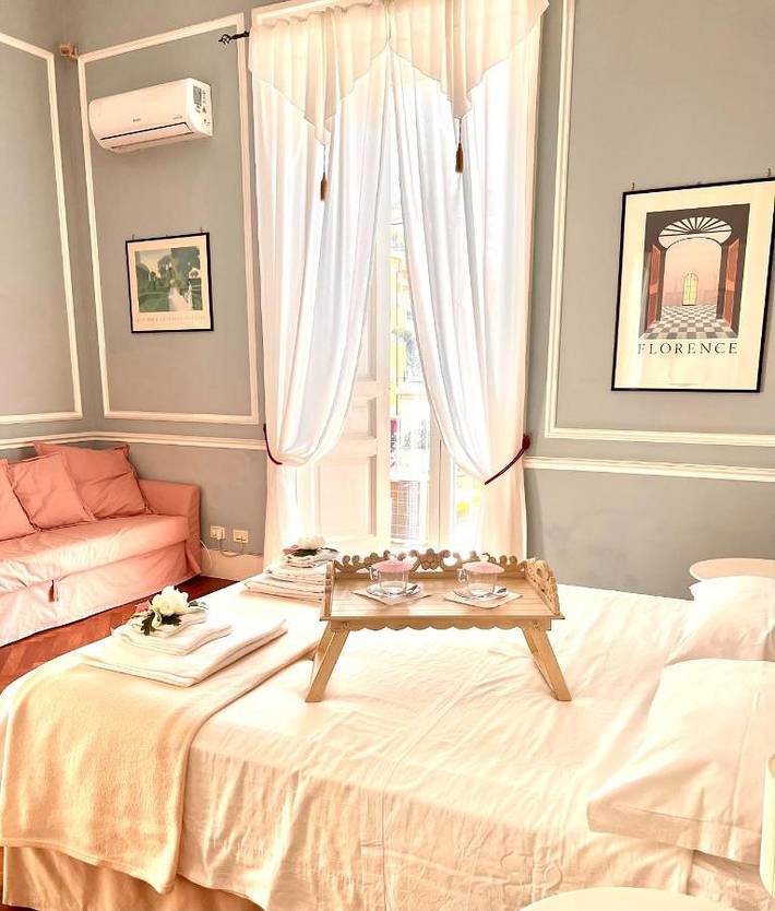 Chambre d’hôte pour 4 personnes, avec balcon et vue à Castellammare di Stabia