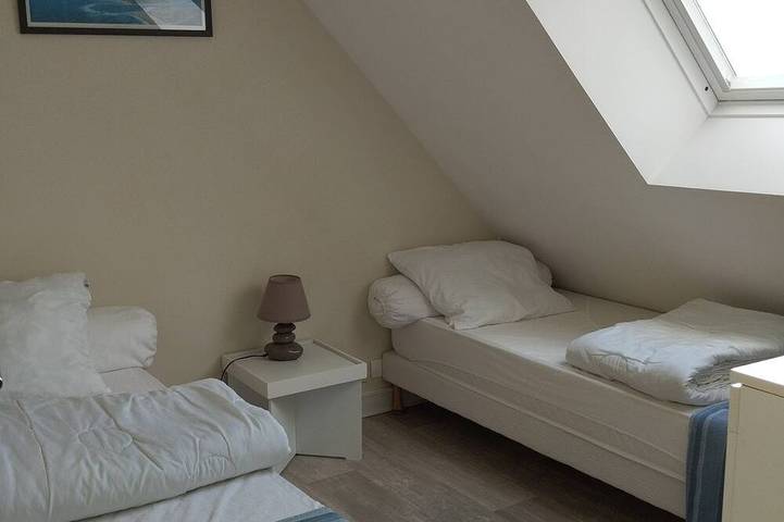 Small house 1 km from the beaches and shops, sleeps 4. Pets Welcome in Erdeven, Côte des Mégalithes