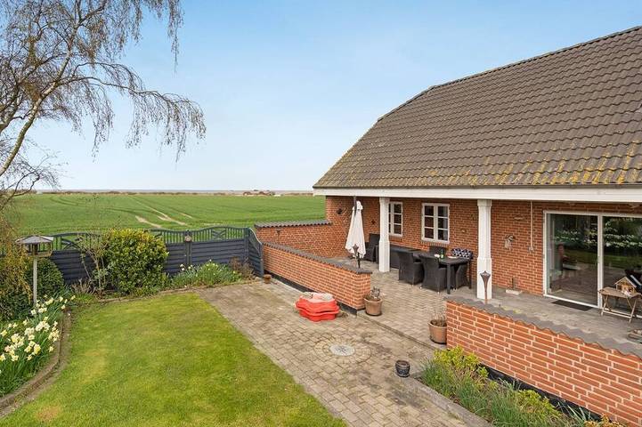 Ferienhaus für 7 Personen, mit Garten