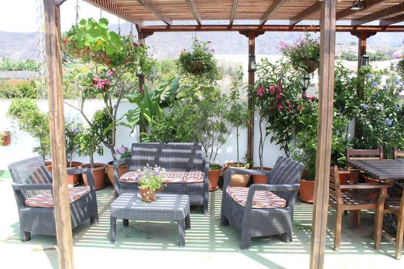 Entire apartment, Apartment 'Apartamento 3' with Shared Pool, Private Terrace and Wi-Fi in Los Llanos, Los Llanos de Aridane