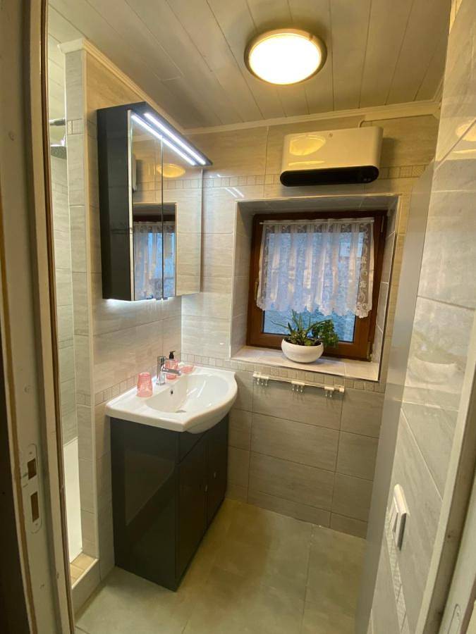 Gîte pour 4 personnes, avec vue, animaux acceptés dans Col de La Bonette - 3