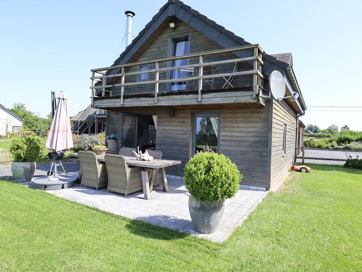 Vakantiehuis voor 4 personen, with Whirlpool and Terras as well as Tuin in de Belgische Ardennen