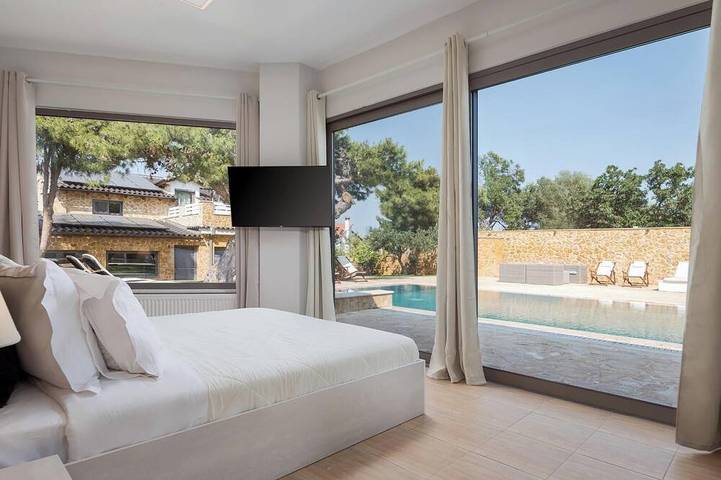 Location de vacances pour 17 personnes, avec jardin ainsi que balcon et sauna dans Anavissos - 2