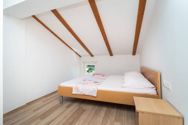 Ferienwohnung für 5 Personen, mit Balkon in Vrsi - 2
