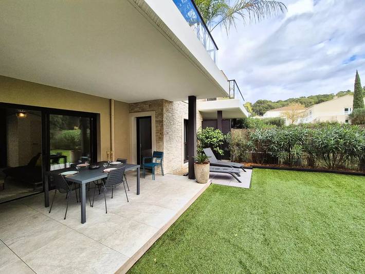 Gîte pour 5 personnes, avec terrasse dans Port Pin Rolland - 2