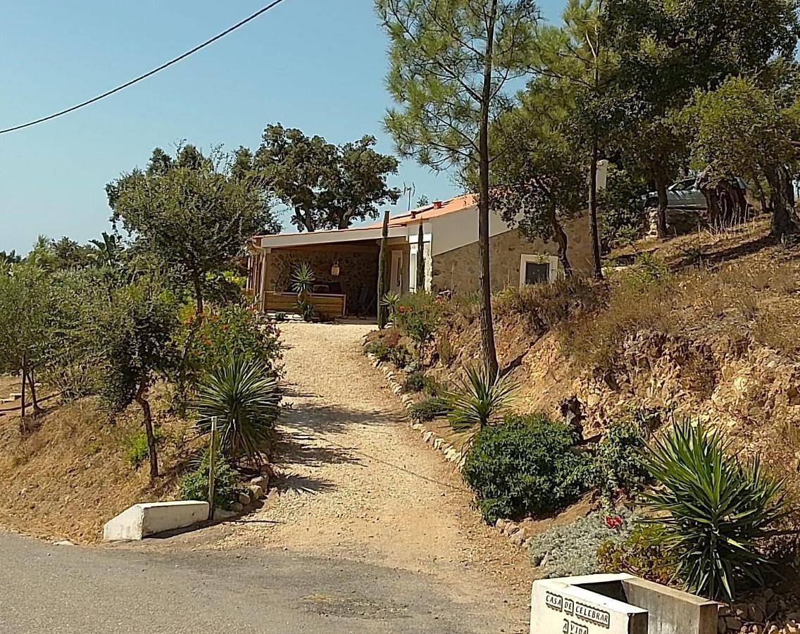 Casa de Celebrar a Vida in Monchique, Distrito de Faro