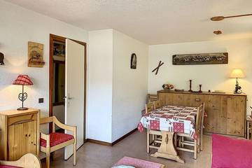 Gîte pour 6 personnes, avec balcon dans Office De Tourisme De Combloux