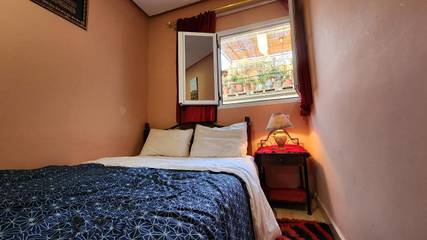 Gîte pour 2 personnes, avec vue ainsi que jardin et sauna, animaux acceptés dans Tamraght Ouzdar