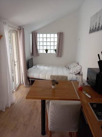 Gîte pour 2 personnes, avec terrasse à Villejuif