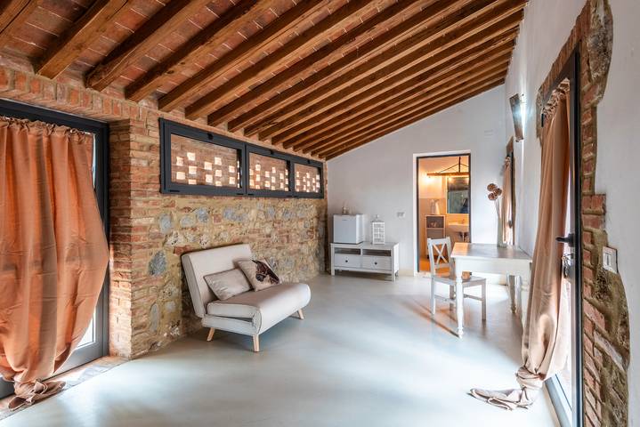 Agriturismo per 3 persone, con giardino in Monteroni d'Arbia
