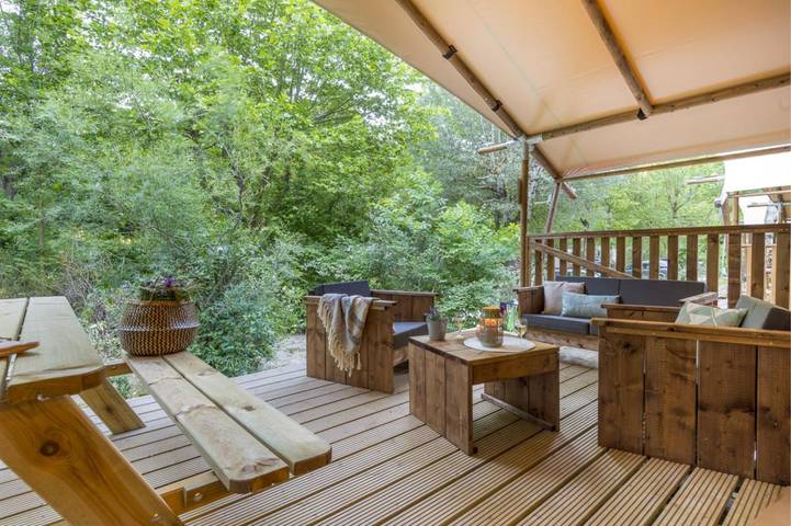 Gîte pour 4 personnes, avec jardin et piscine, animaux acceptés à Castellane - 2