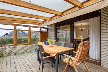 Ferienwohnung 'Westerdeich' mit Privatterrasse, Garten und Wi-Fi