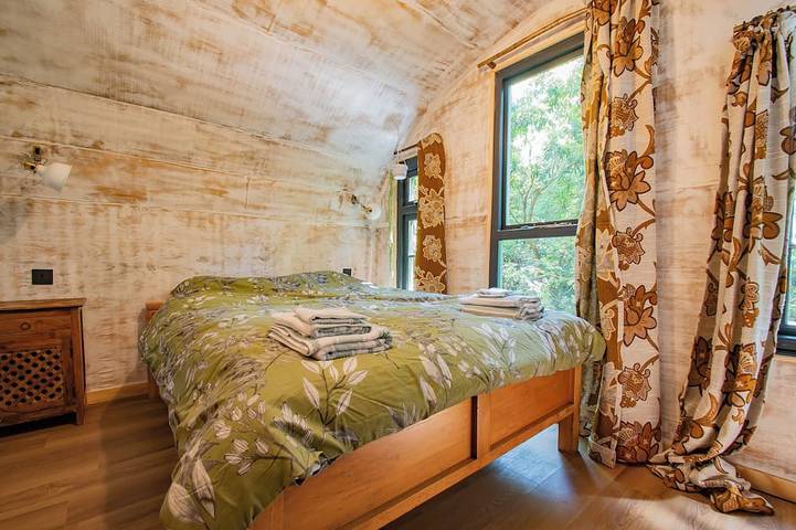 Gîte pour 4 personnes, avec jacuzzi ainsi que jardin et terrasse, animaux acceptés à Bury - 2