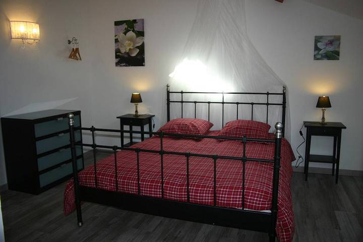 Location de vacances pour 2 personnes, avec jardin en Ardèche - 4